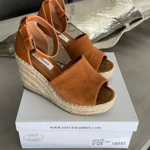Steve Madden Jaylen Wedges - cognac - with box